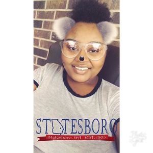 Meet your Posher, Whitney